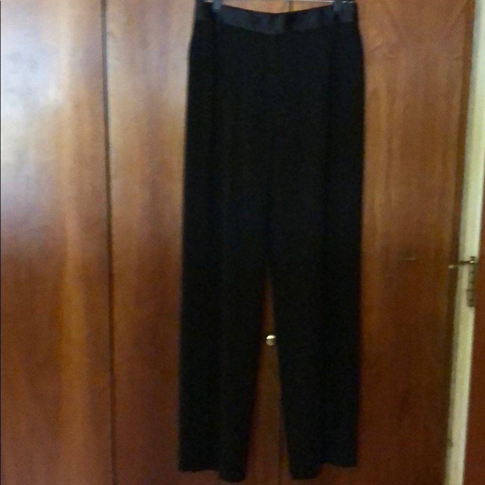 NWOT DKNY Ladies pants.